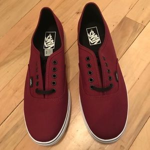 Vans Lo Pro classic sneakers! NWOT!
